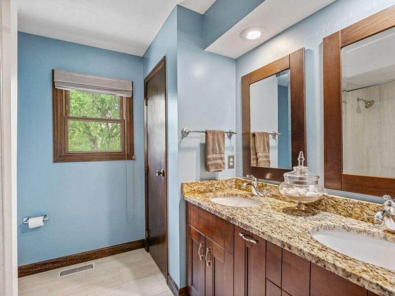 1016 Melinda Drive, Westerville, OH 43081 Photo 38