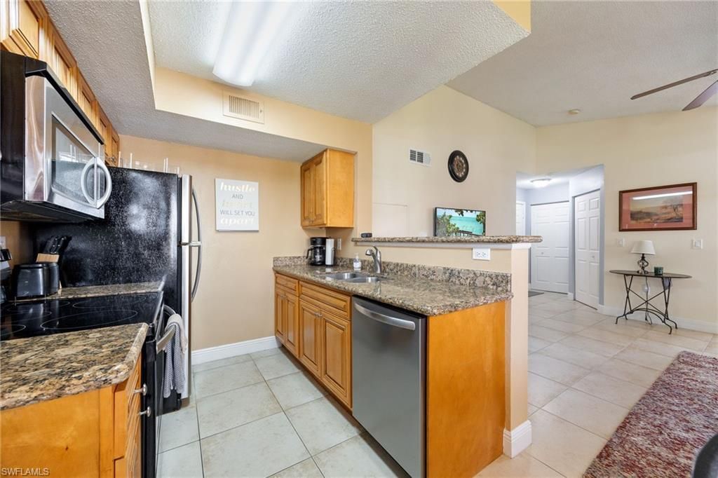 12581 Equestrian Cir, Unit 1016, Fort Myers, FL 33907 Photo