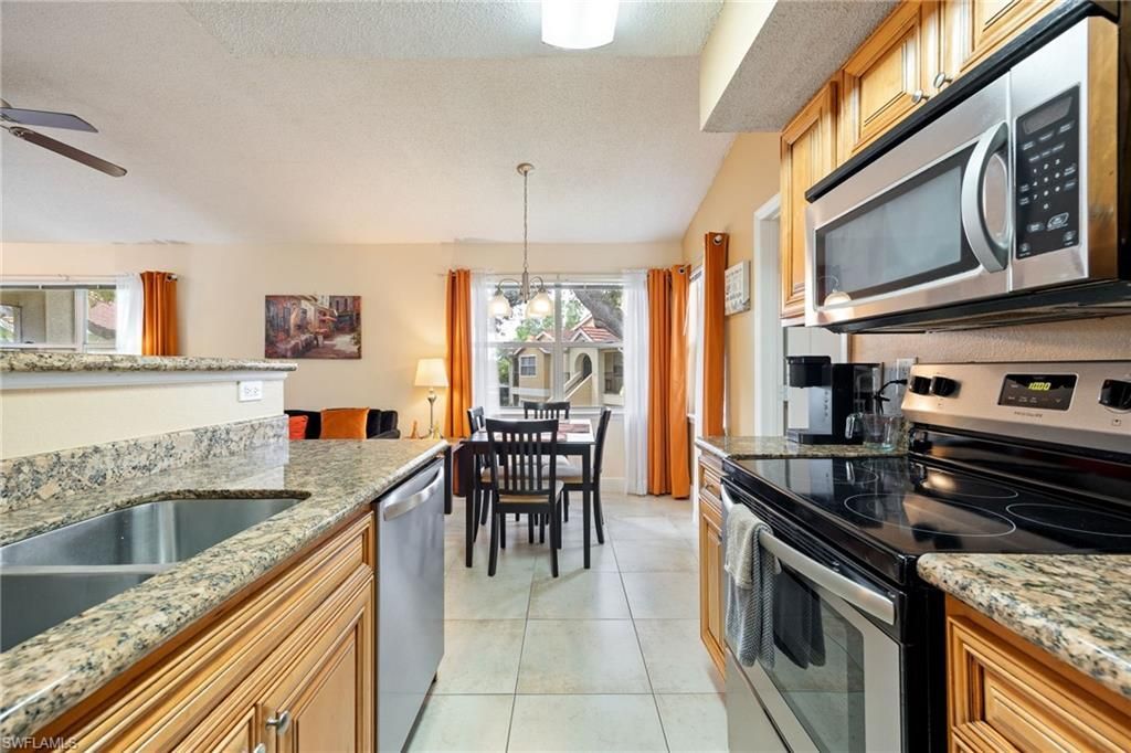 12581 Equestrian Cir, Unit 1016, Fort Myers, FL 33907 Photo