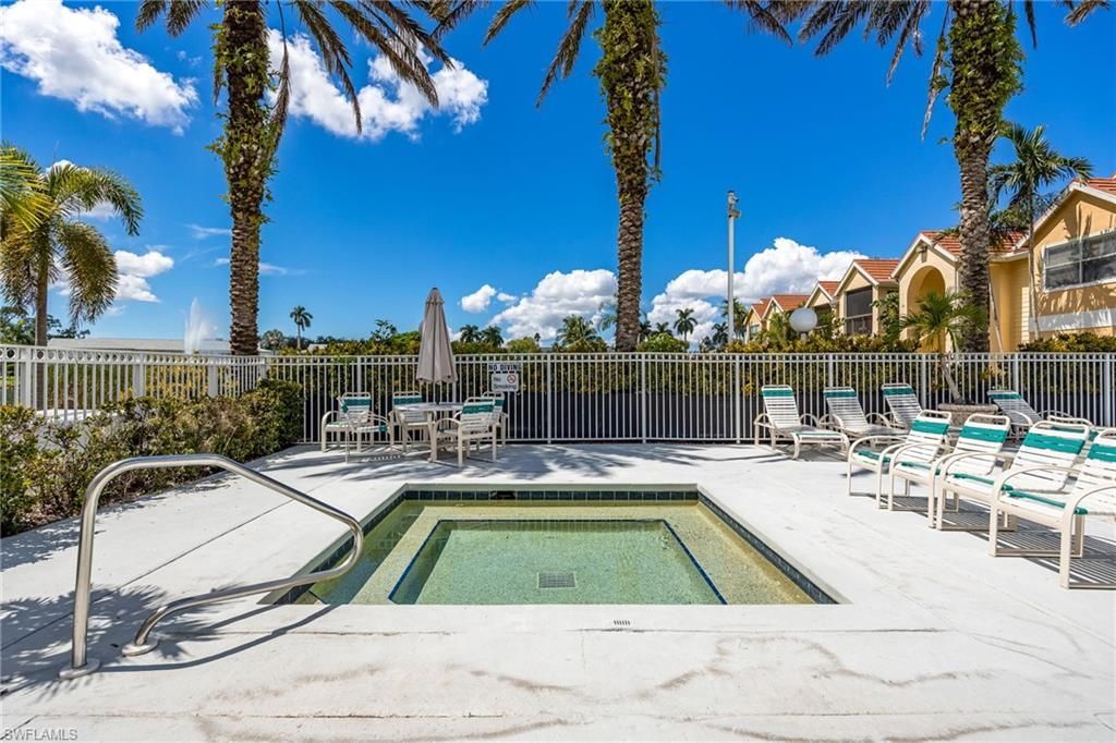 12581 Equestrian Cir, Unit 1016, Fort Myers, FL 33907 Photo