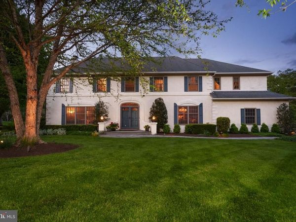 4 CHATSWORTH COURT, LAWRENCE TOWNSHIP, NJ 08648