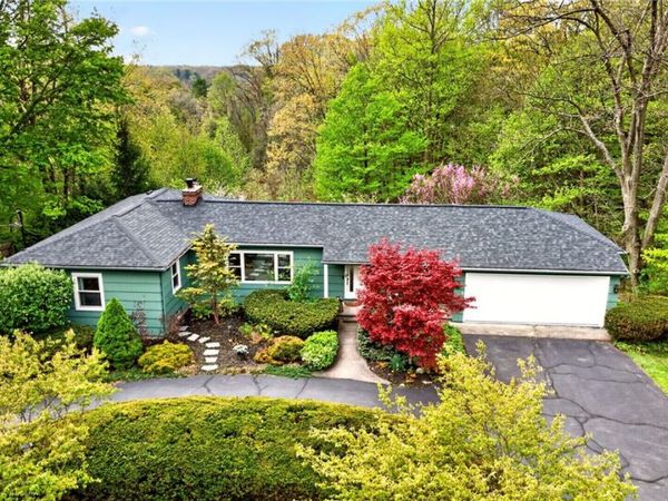 131 Panorama Trail, Rochester, NY 14625