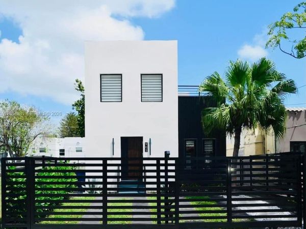 905 SW 13th Ct , Unit 905, Miami, FL 33135