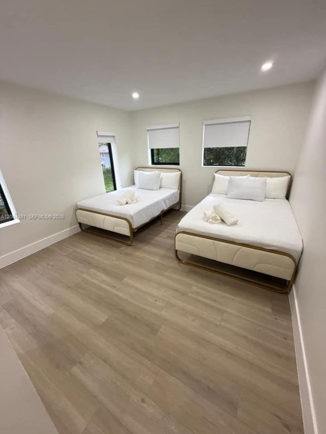 905 SW 13th Ct , Unit 905, Miami, FL 33135 Photo