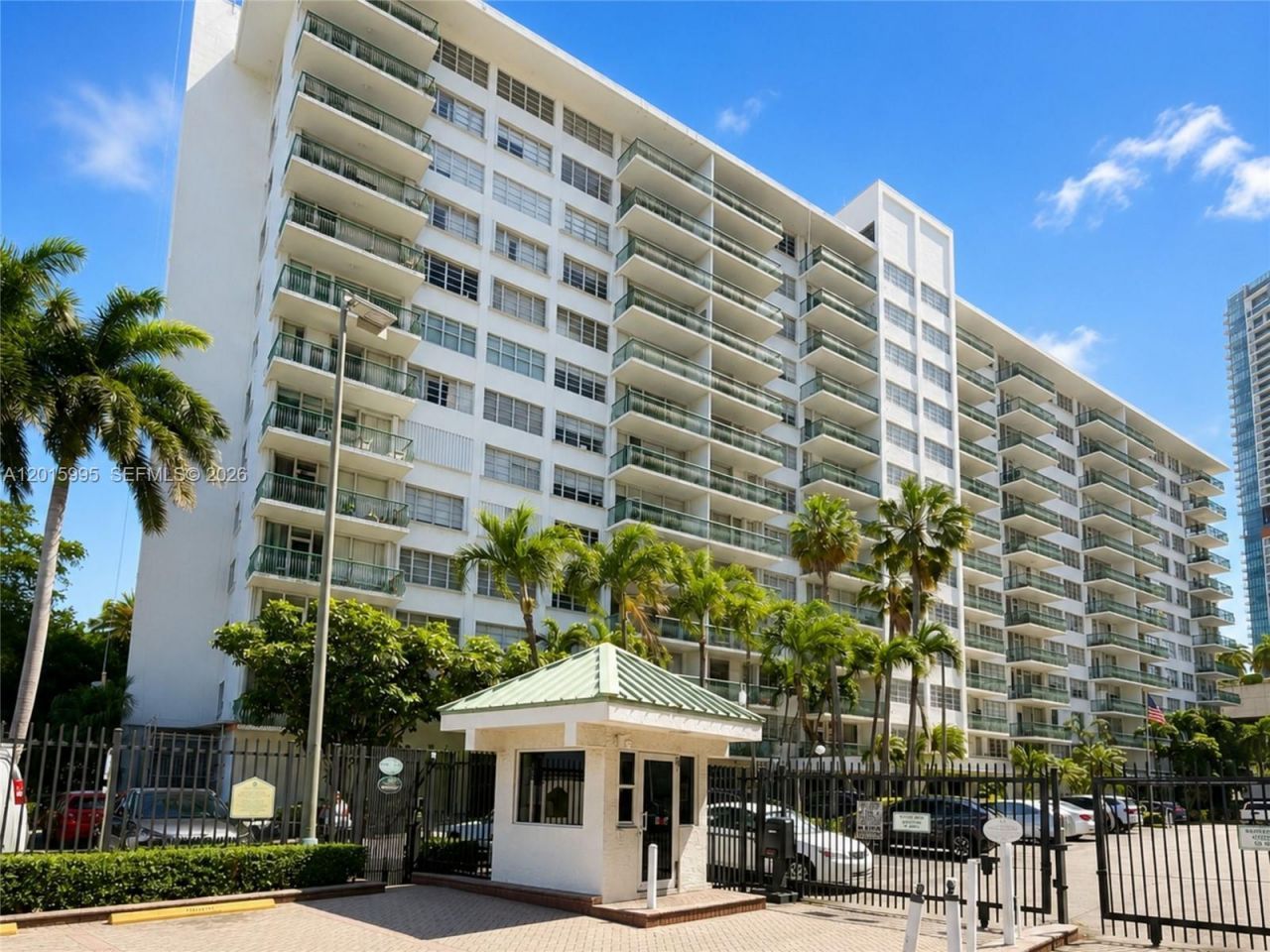 1408 Brickell Bay Dr, Unit 1104, Miami, FL 33131 Photo