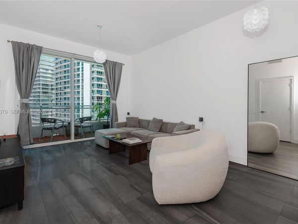 1080 Brickell Ave , Unit 2803, Miami, FL 33131