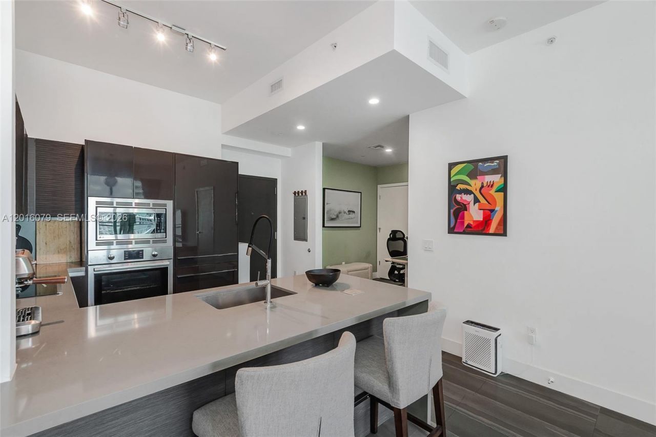 1080 Brickell Ave, Unit 2803, Miami, FL 33131 Photo