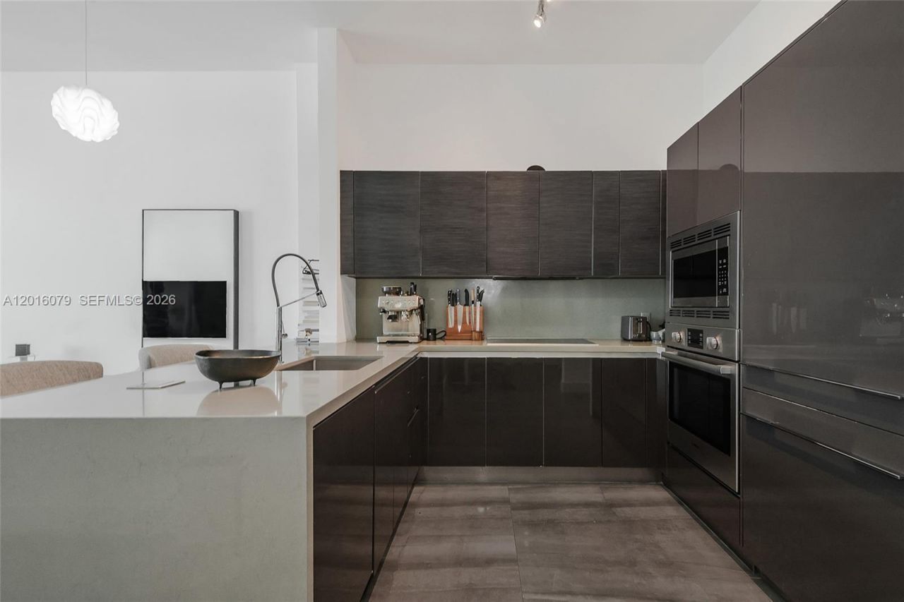 1080 Brickell Ave, Unit 2803, Miami, FL 33131 Photo