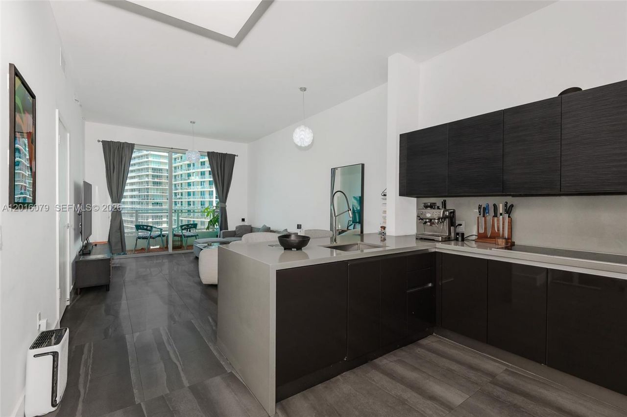 1080 Brickell Ave, Unit 2803, Miami, FL 33131 Photo