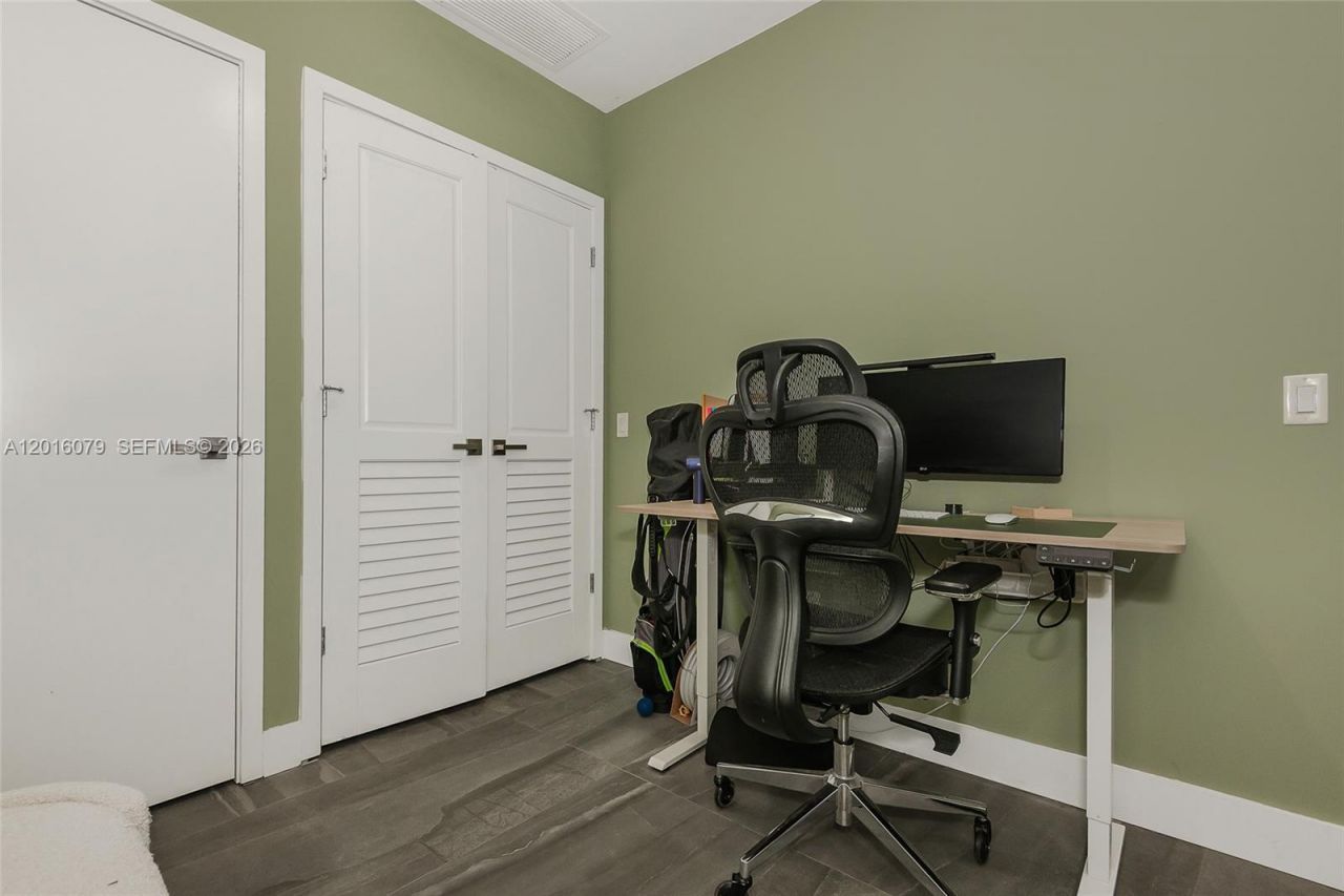 1080 Brickell Ave, Unit 2803, Miami, FL 33131 Photo