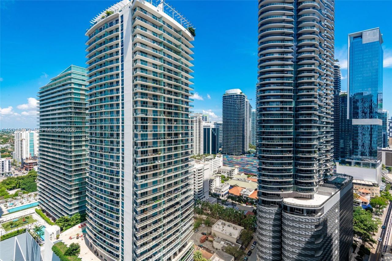 1080 Brickell Ave, Unit 2803, Miami, FL 33131 Photo