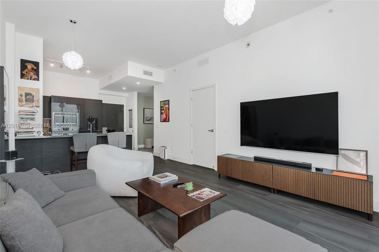 1080 Brickell Ave, Unit 2803, Miami, FL 33131 Photo