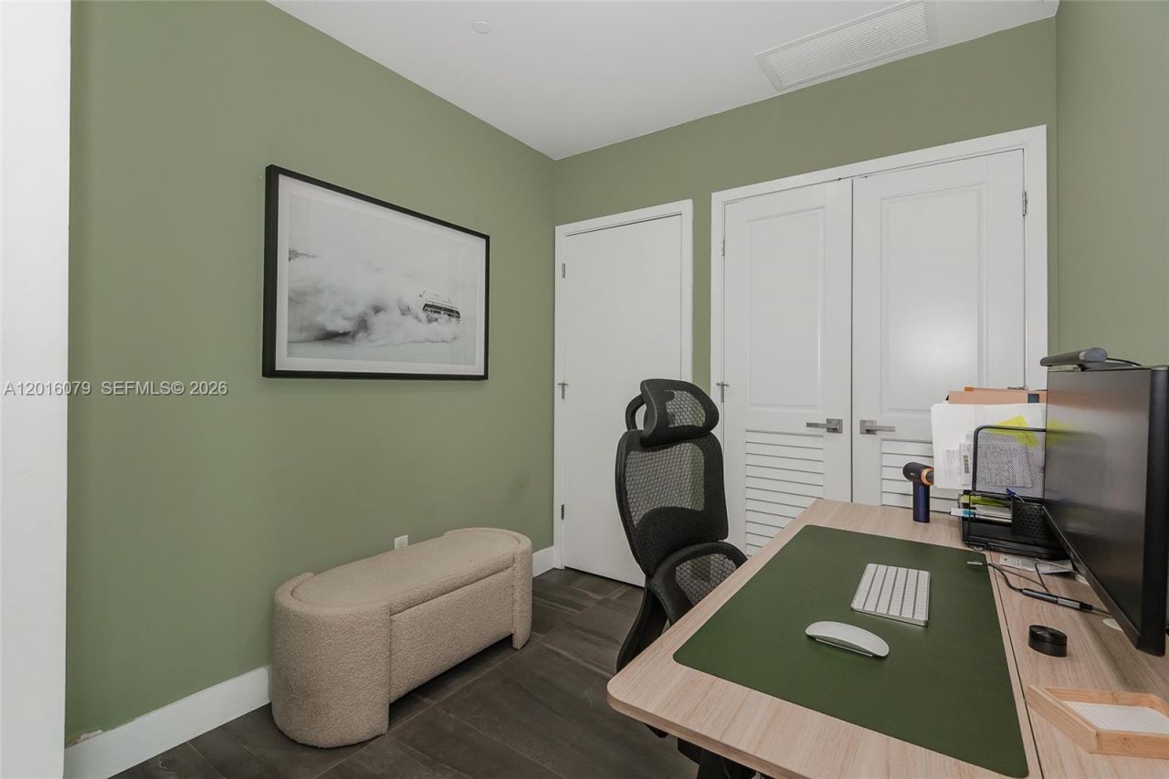 1080 Brickell Ave, Unit 2803, Miami, FL 33131 Photo