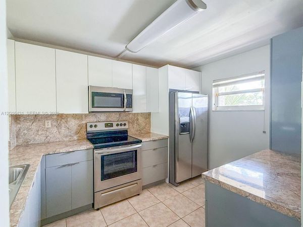 1100 NW 87th Ave, Unit 308, Coral Springs, FL 33071