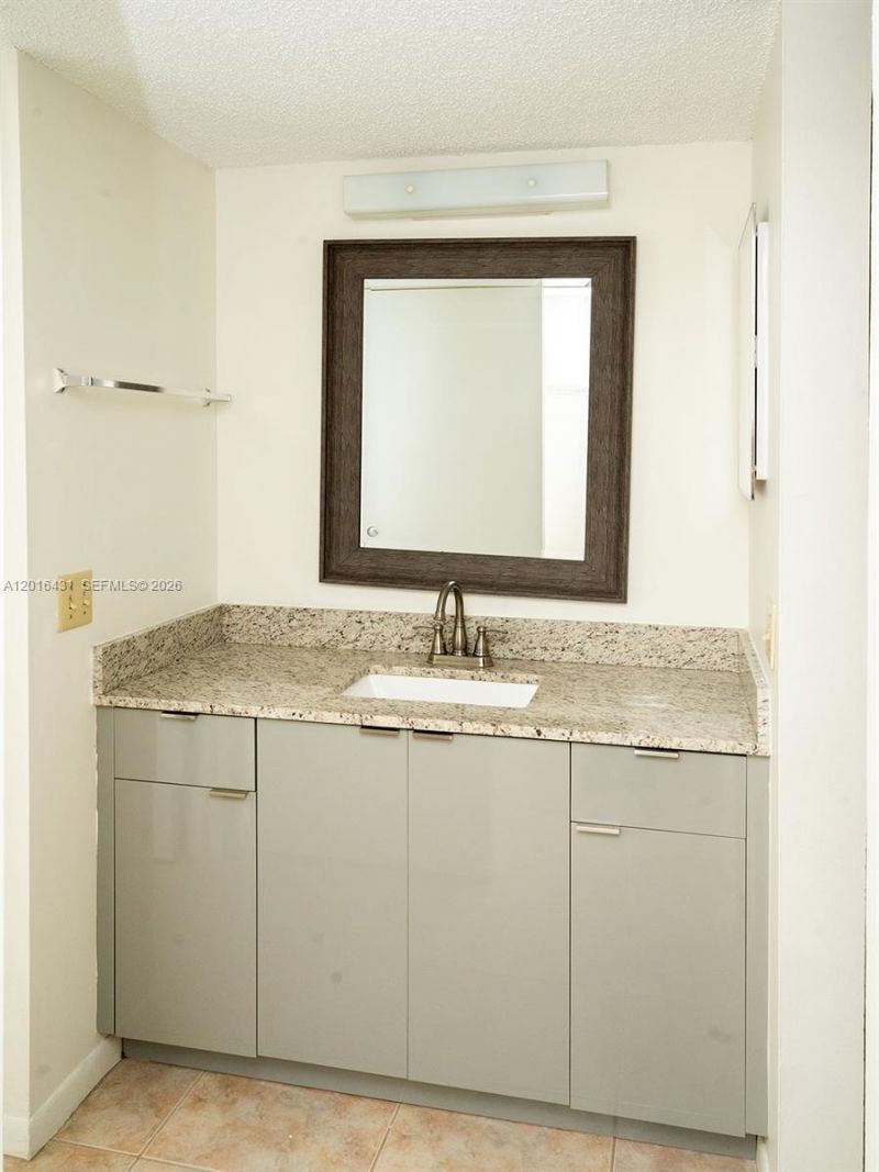 1100 NW 87th Ave, Unit 308, Coral Springs, FL 33071 Photo