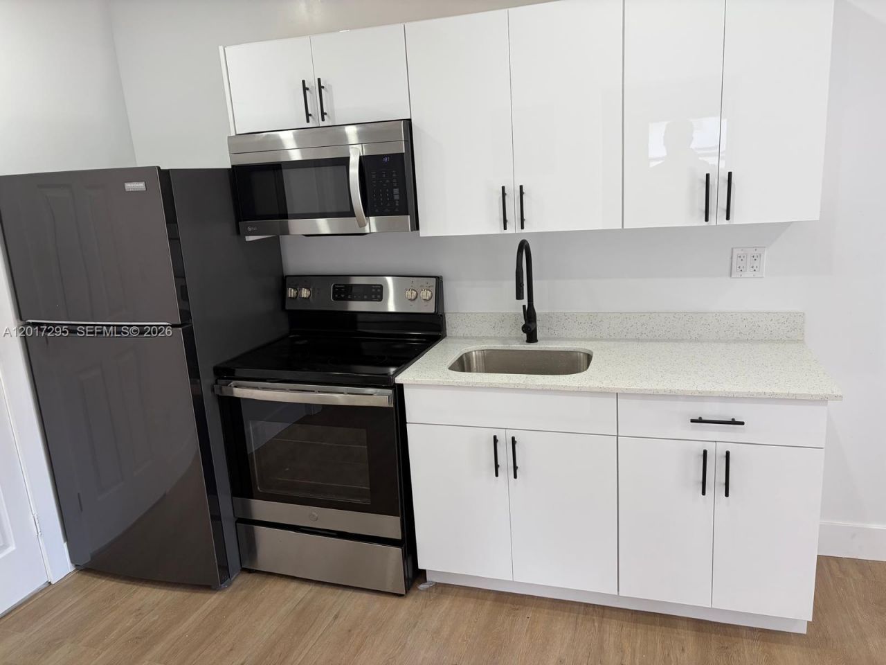 211 SW 10th Ave , Unit 5, Miami, FL 33130 Photo