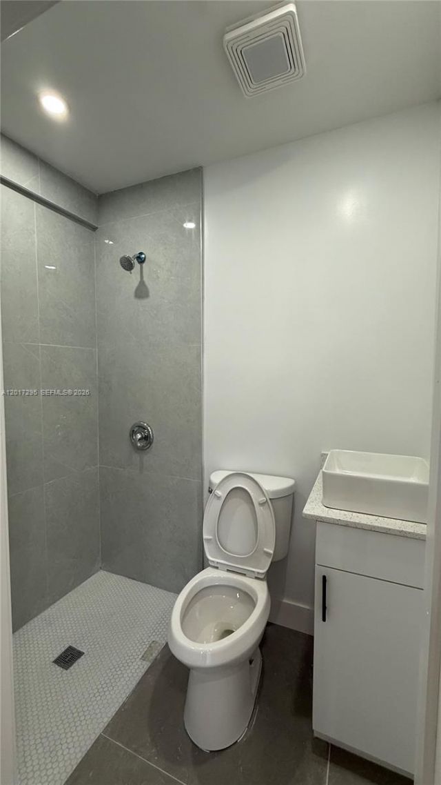 211 SW 10th Ave , Unit 5, Miami, FL 33130 Photo