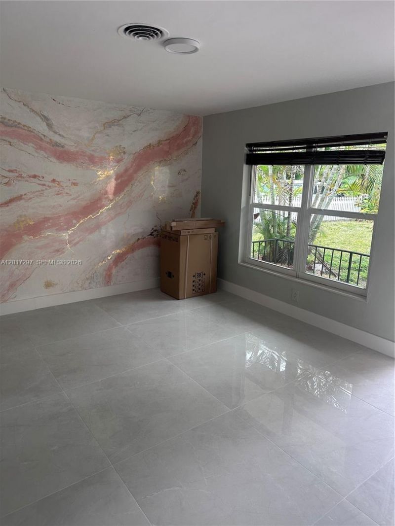 200 SE 19th St , Fort Lauderdale, FL 33316 Photo