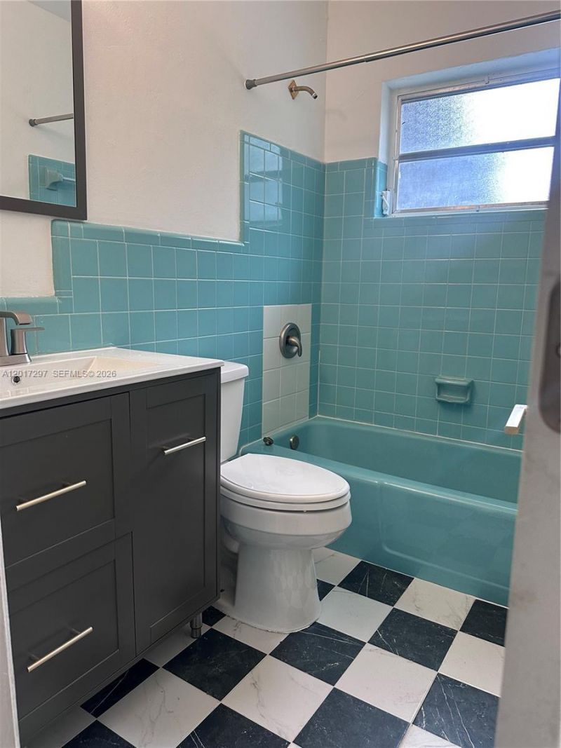 200 SE 19th St , Fort Lauderdale, FL 33316 Photo
