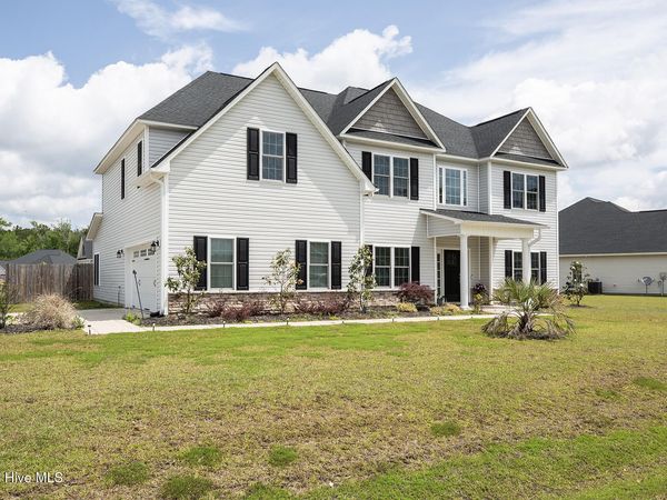 204 W Broughton Lane, Rocky Point, NC 28457