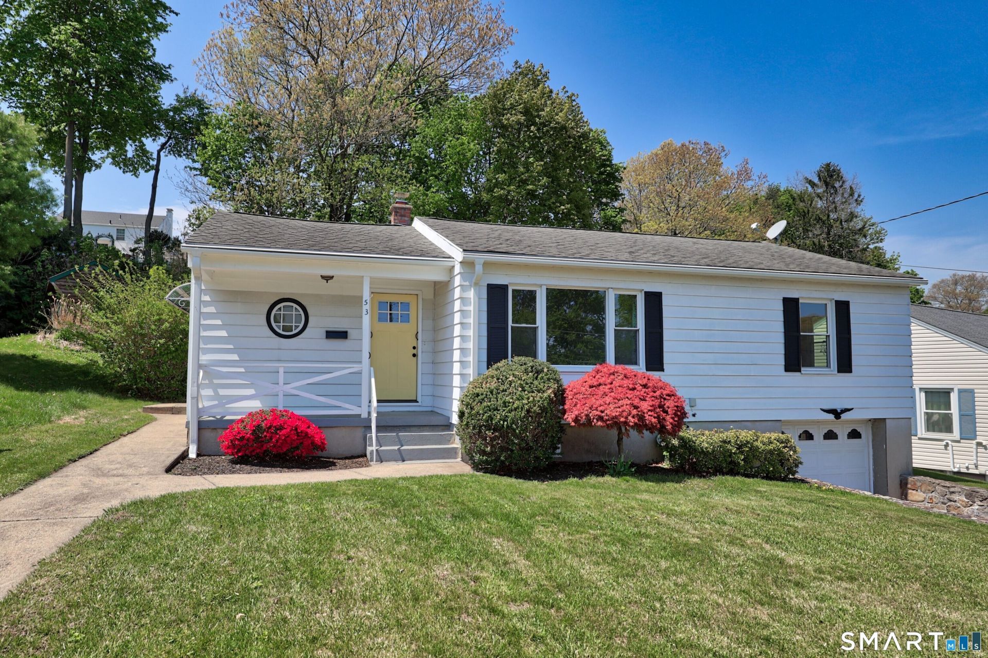 53 Glenview, Waterbury, CT 06708 Main Photo