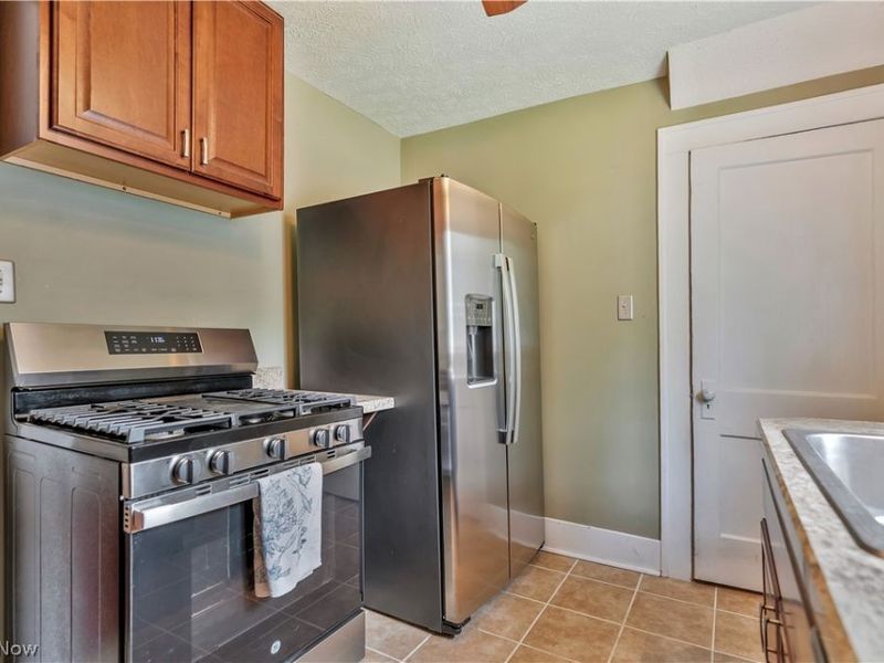 198 Stratford Avenue, Wadsworth, OH 44281 Photo 11