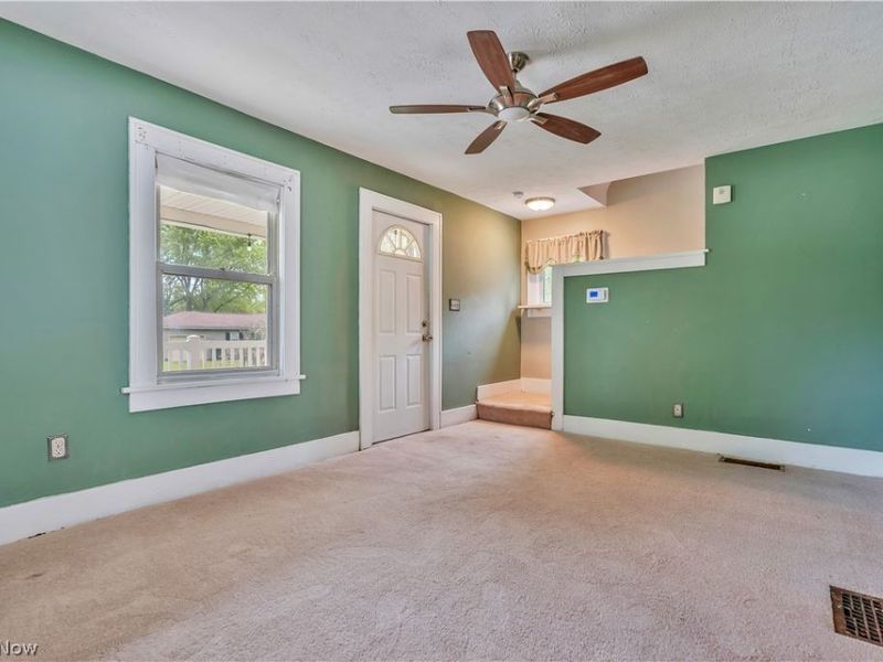 198 Stratford Avenue, Wadsworth, OH 44281 Photo 4