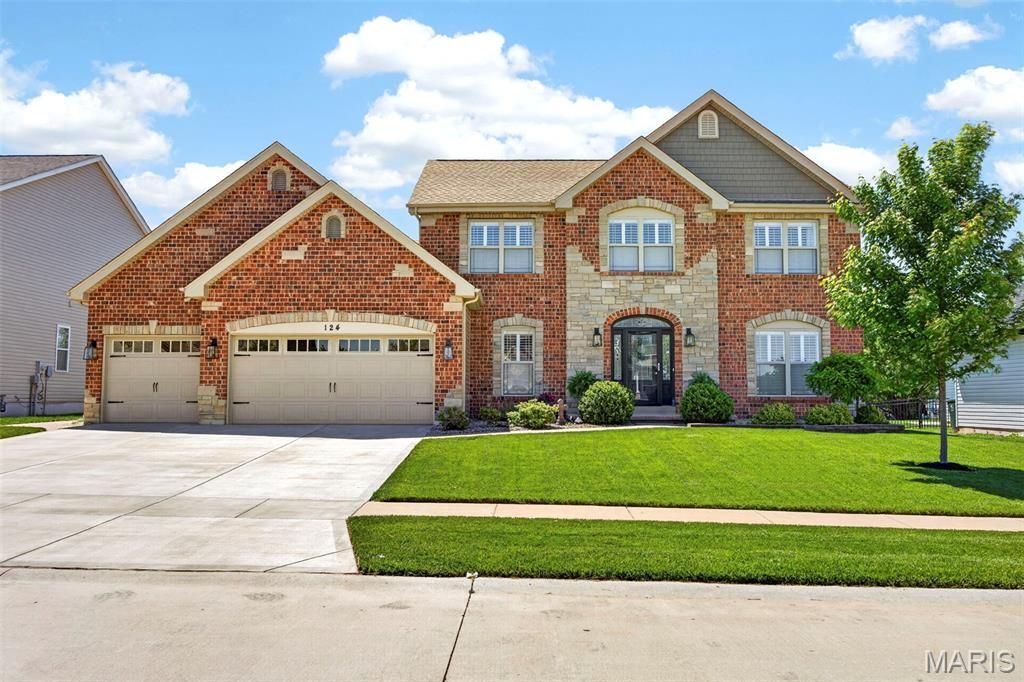 124 Central Park Avenue, Wentzville, MO 63385 Main Photo