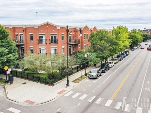 757 W 14th Street, Unit 1B, Chicago, IL 60607