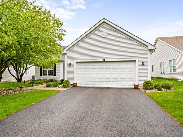 1474 W Flint Lane , Romeoville, IL 60446