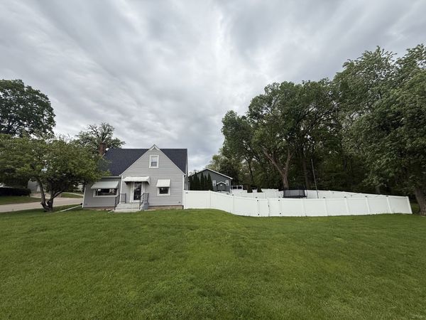 301 Hillside Avenue , Ottawa, IL 61350