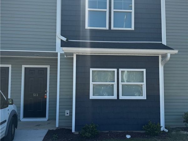 513 Directive Drive , Hope Mills, NC 28348