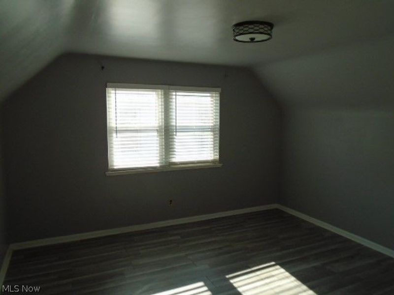 18909 Pawnee Avenue, Cleveland, OH 44119 Photo 20