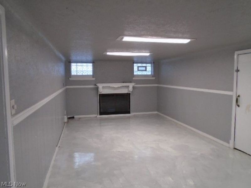 18909 Pawnee Avenue, Cleveland, OH 44119 Photo 24