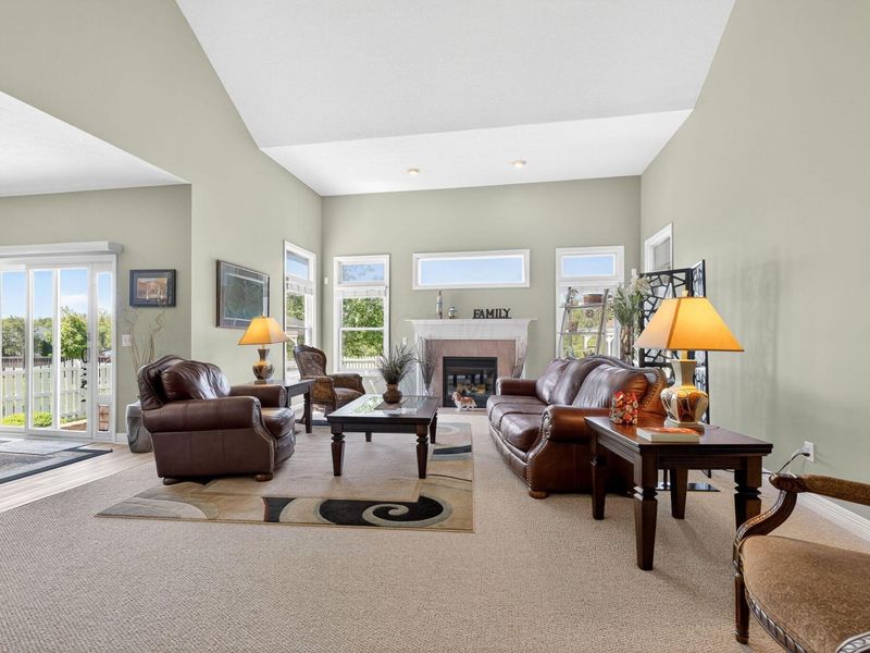 2037 Fawn Meadow Drive , Marysville, OH 43040 Photo 11