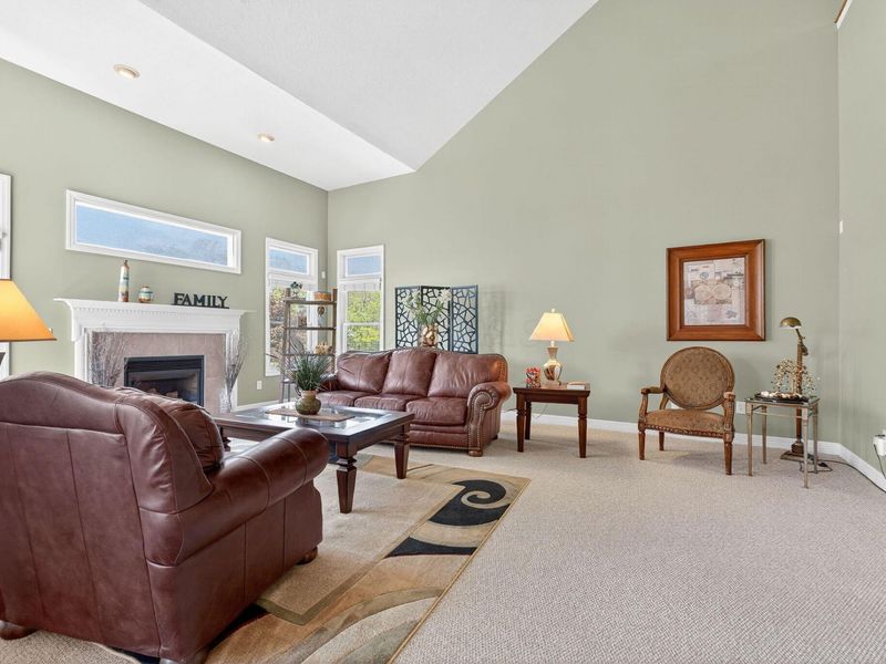 2037 Fawn Meadow Drive , Marysville, OH 43040 Photo 13