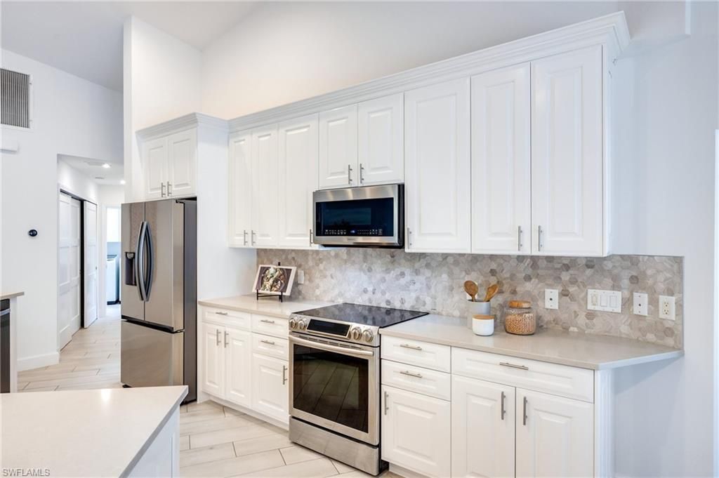 8058 Vera Cruz Way , Naples, FL 34109 Photo