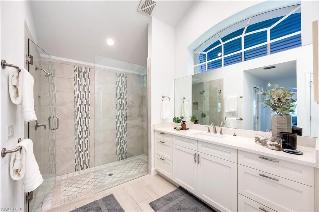 8058 Vera Cruz Way , Naples, FL 34109 Photo