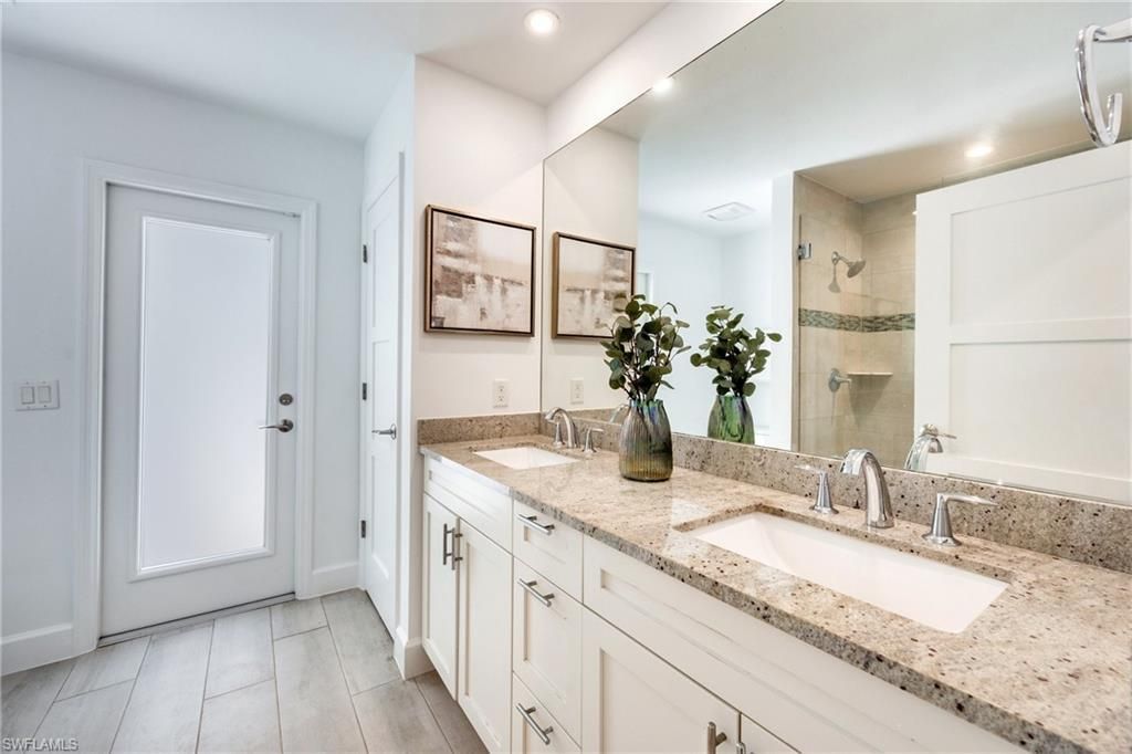 8058 Vera Cruz Way , Naples, FL 34109 Photo