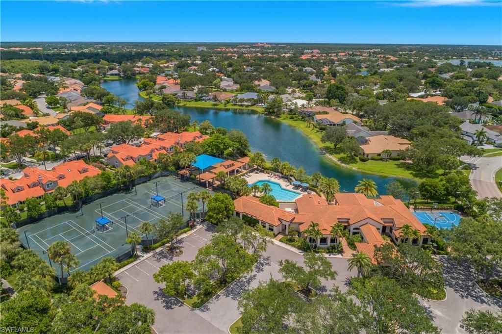 8058 Vera Cruz Way , Naples, FL 34109 Photo