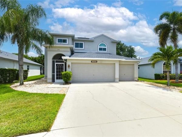 11528 Woodmount LN , ESTERO, FL 33928