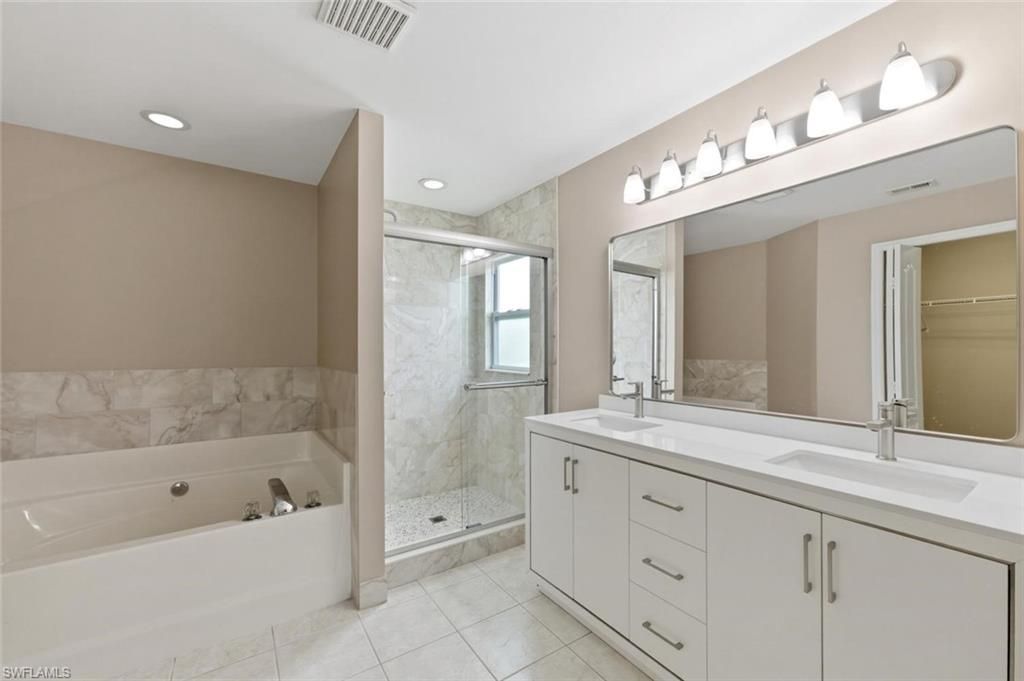11528 Woodmount Ln , Estero, FL 33928 Photo
