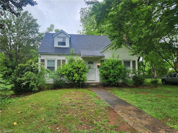 306 Auburndale Street , Winston-Salem, NC 27104