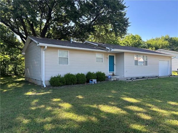 506 Hollywood Boulevard, Coffeyville, KS 67337
