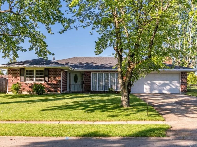 1935 Campus Drive, Fairborn, OH 45324 Photo 1