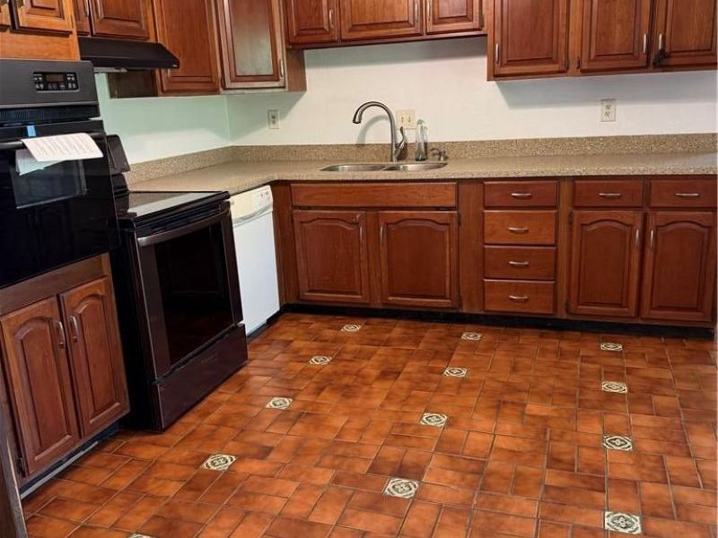 1935 Campus Drive, Fairborn, OH 45324 Photo 3