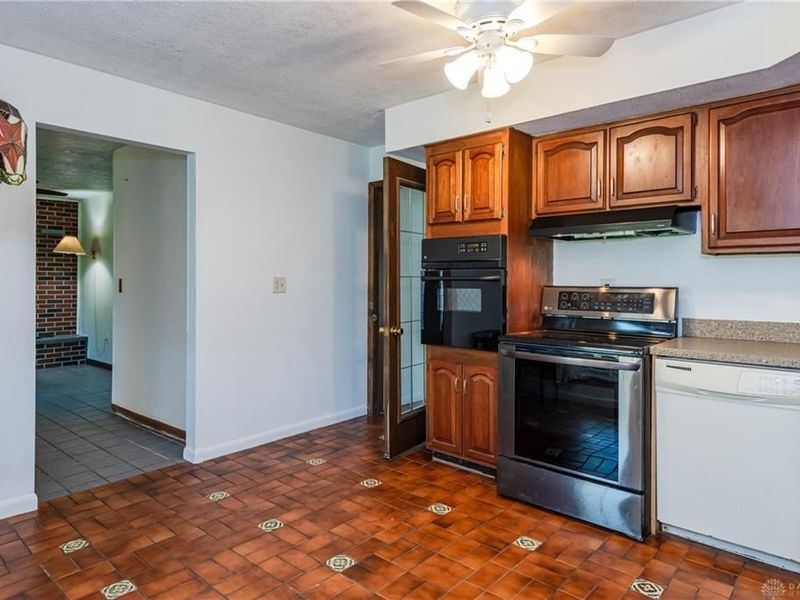 1935 Campus Drive, Fairborn, OH 45324 Photo 34