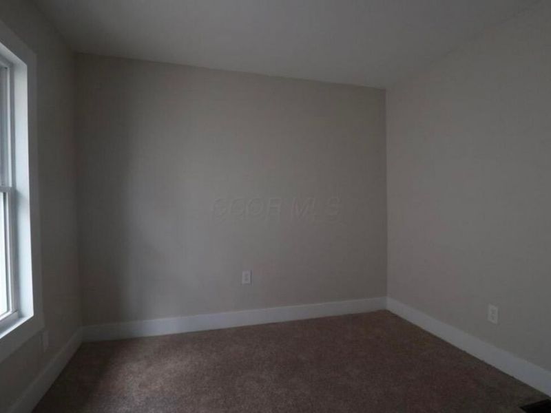 1074 E 15th Avenue, Columbus, OH 43211 Photo 5