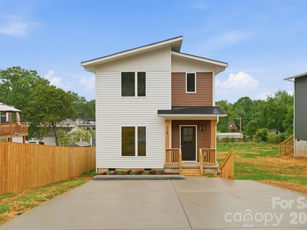 228 Summit Avenue , Albemarle, NC 28001