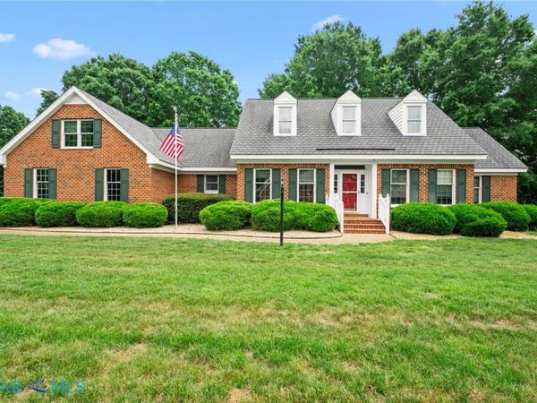1831 Sawgrass Pointe Drive , Hayes, VA 23072